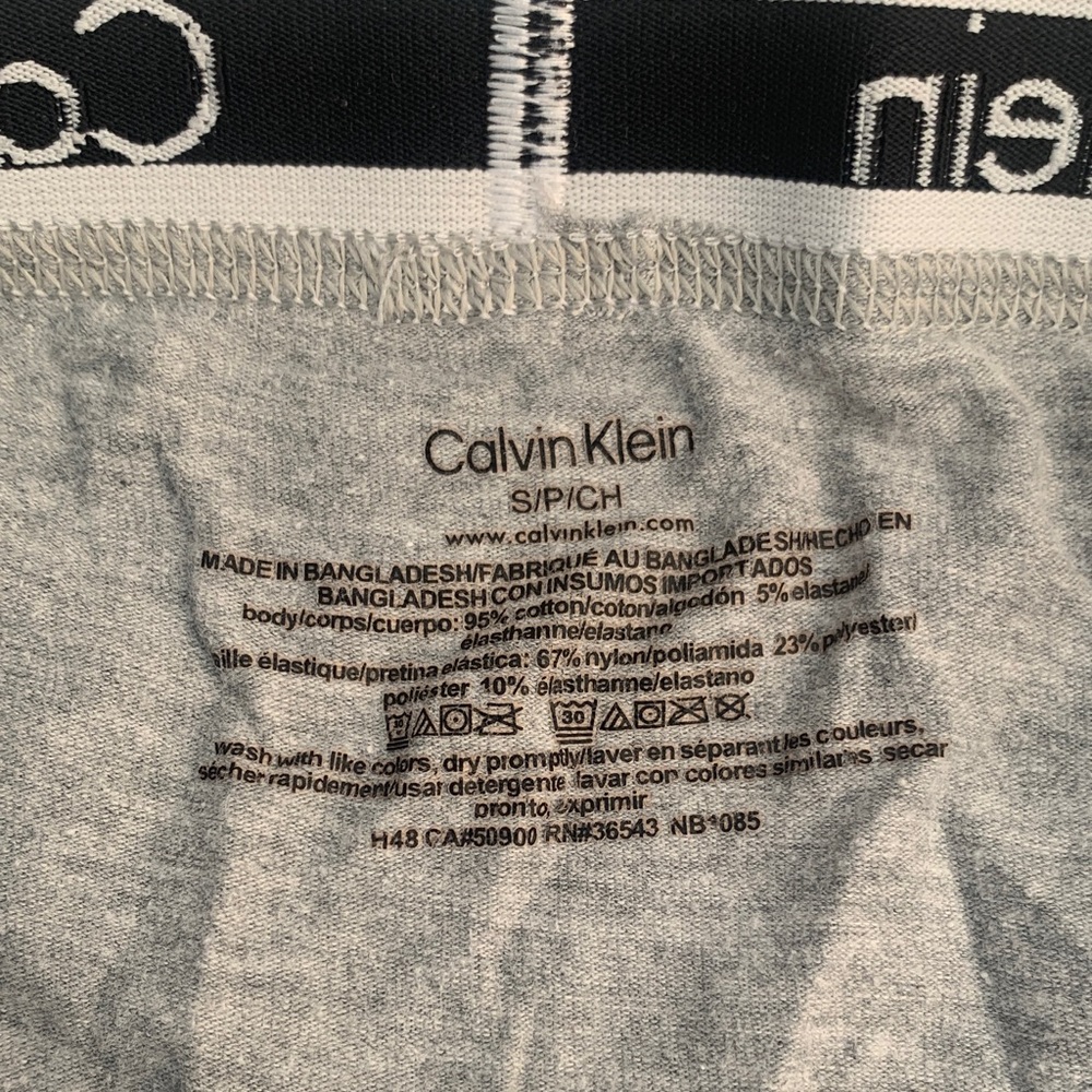 Calvin Klein Men's Light Gray Boxer Briefs - Picture 3 of 7